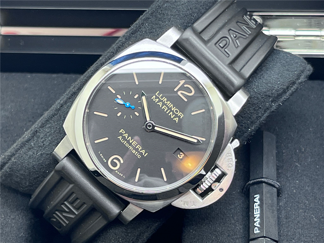 PANERAI 