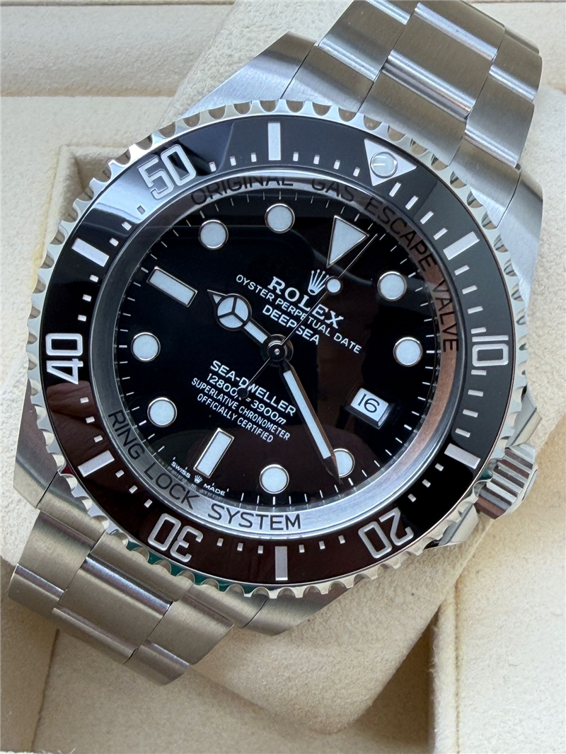 ROLEX 
